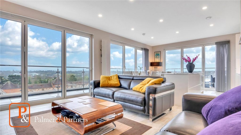 Property photo 2 of 27 Picture No. 09