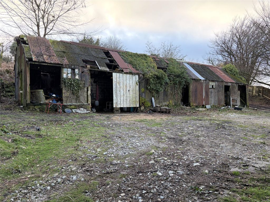 Property photo 3 of 8 Picture No. 11