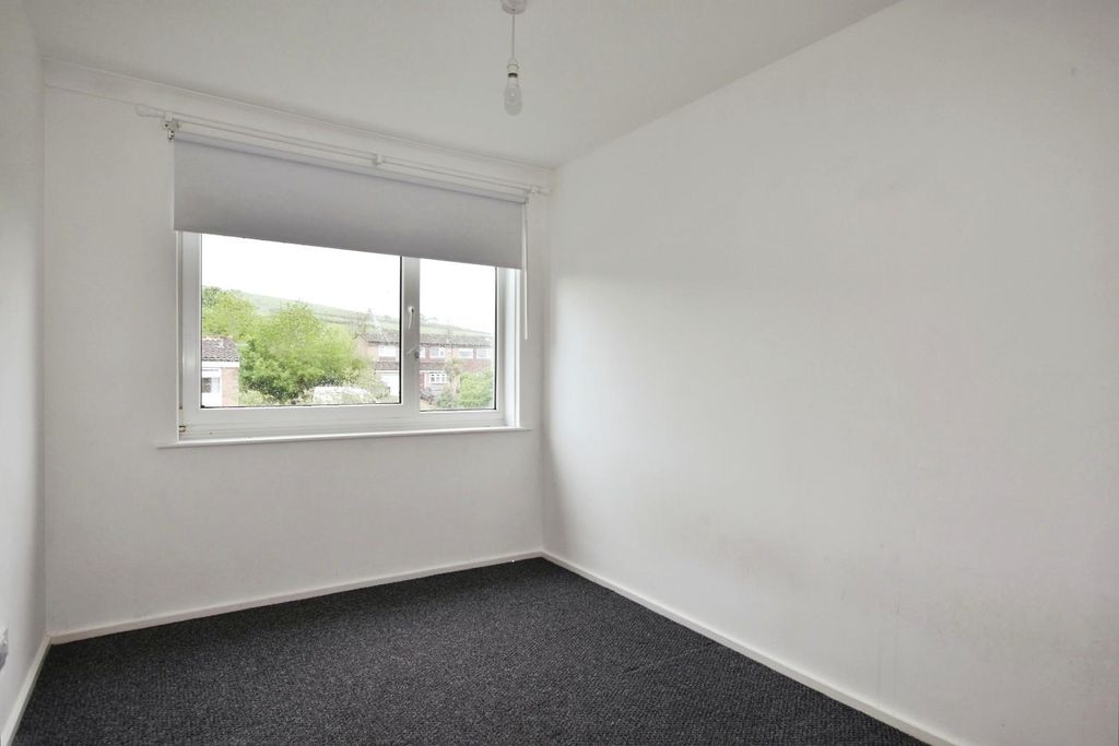 Property photo 3 of 8 Bedroom Two