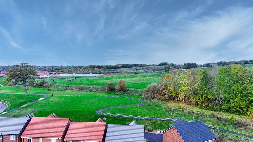 Property photo 2 of 26