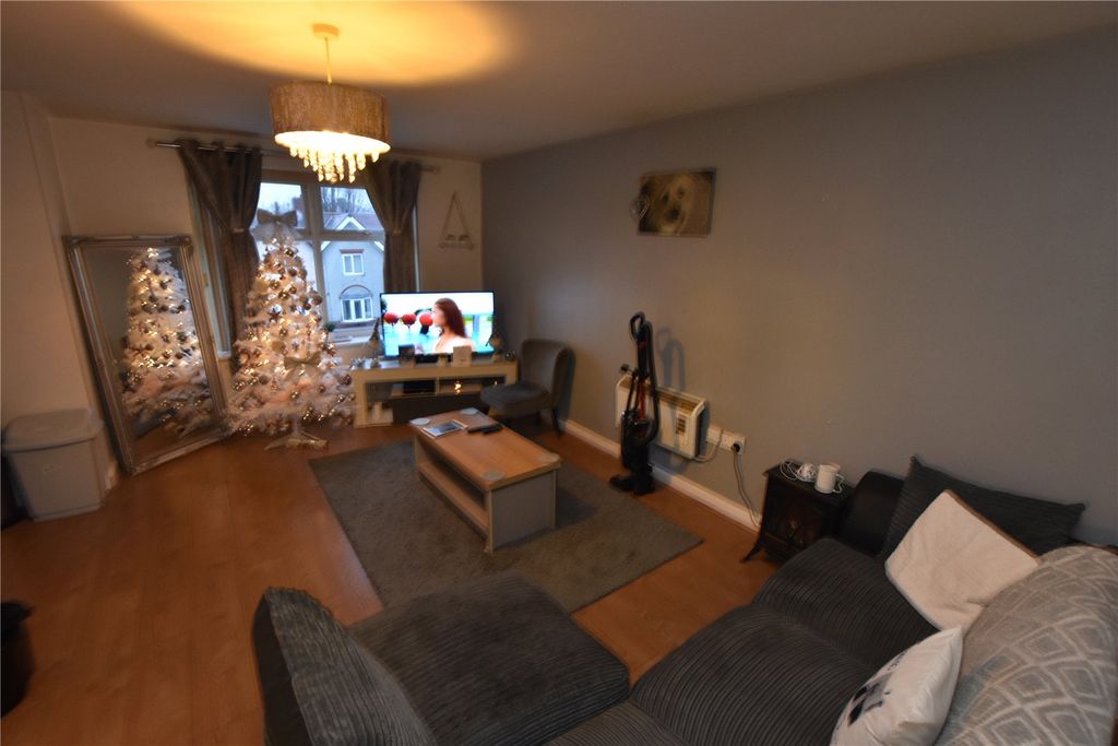 Property photo 2 of 7 Picture No. 06