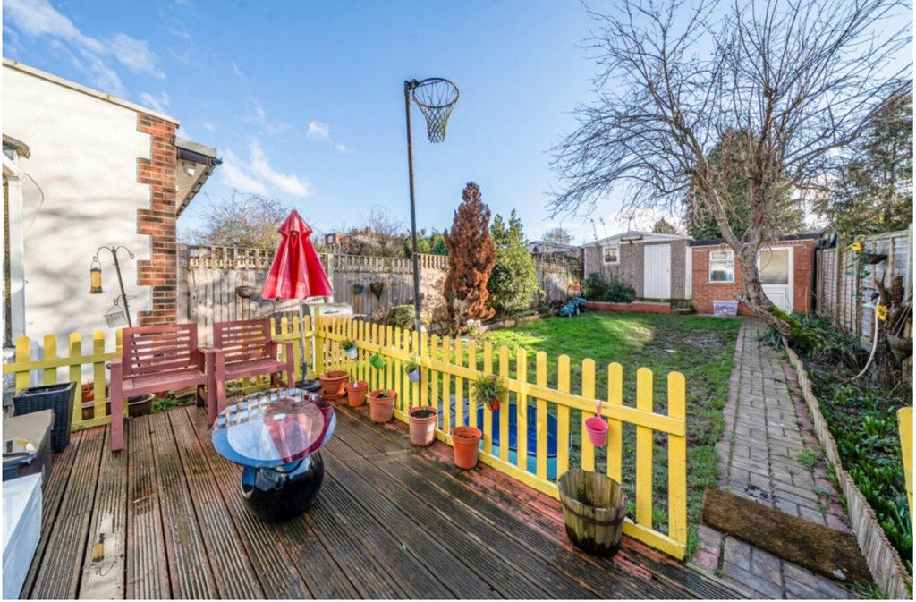 Property photo 2 of 4