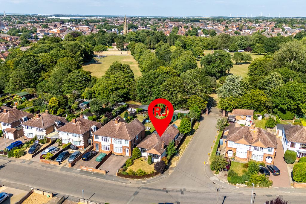 Property photo 1 of 17 Aerial Photo