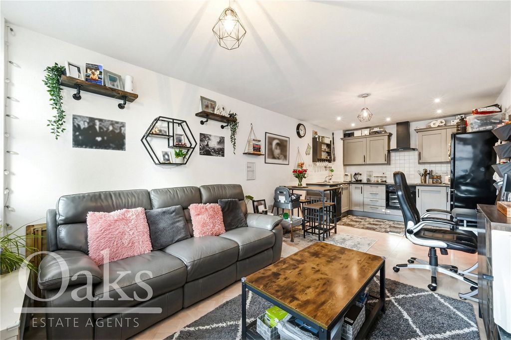 Property photo 2 of 10 Picture No. 06