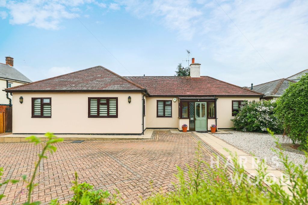 Property photo 1 of 42 4205782