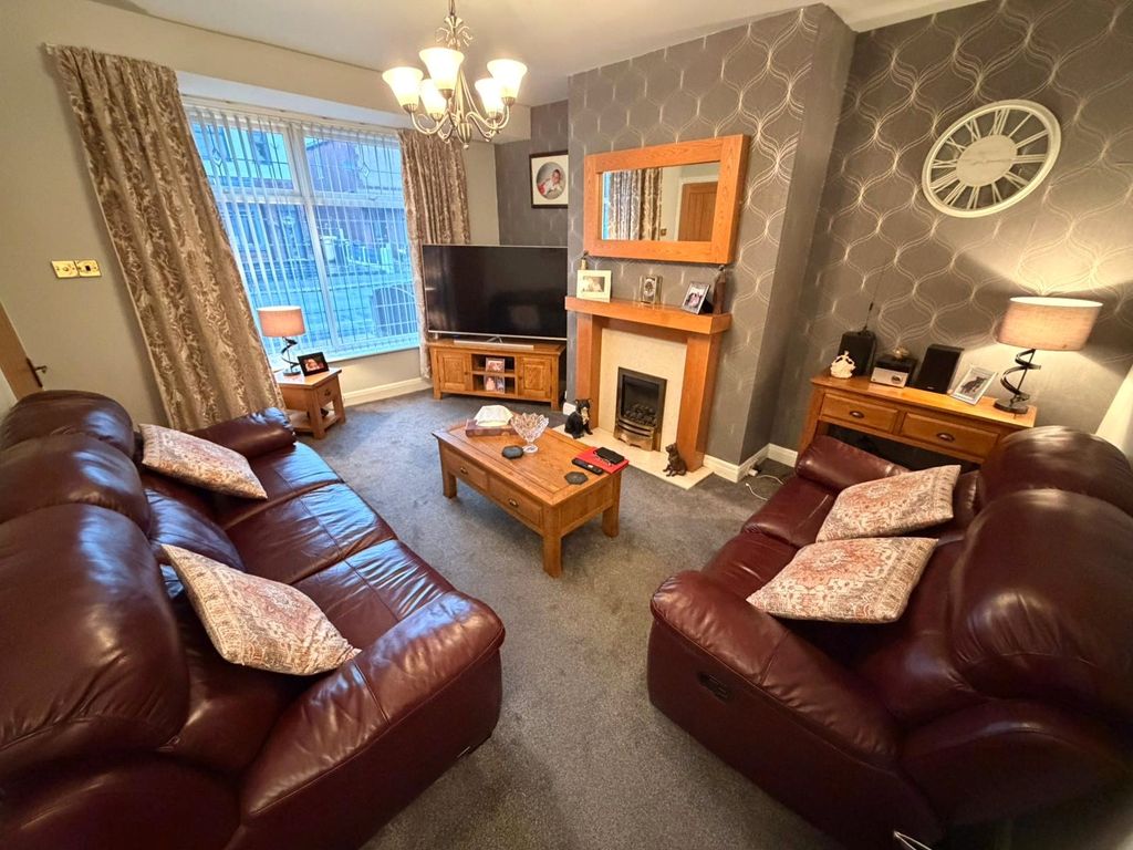 Property photo 2 of 16 Picture No. 10