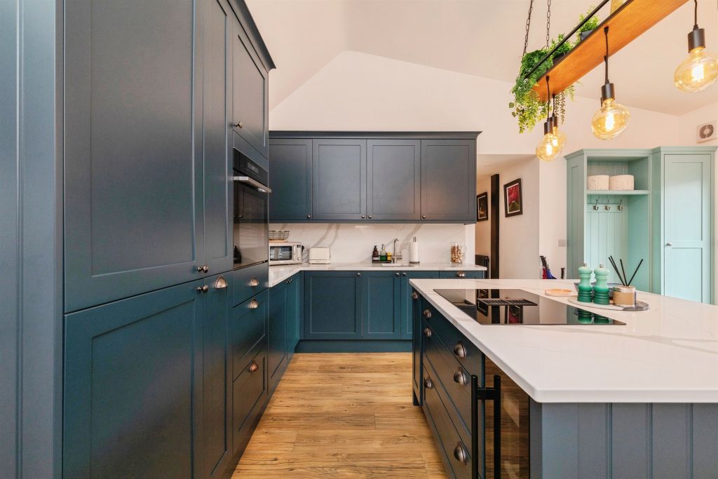 Additional image 23 of 5 bed farmhouse for saleBowerhill, Melksham SN12