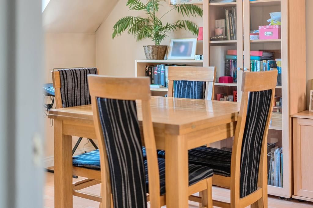 Property photo 3 of 22 Dining