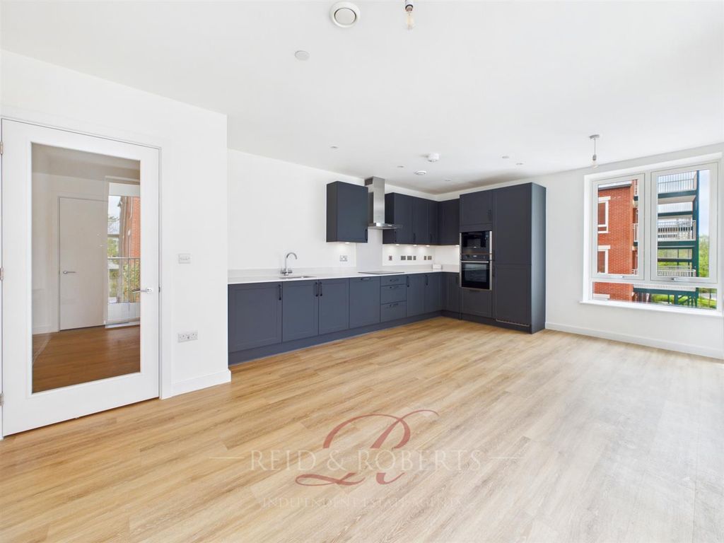 Property photo 1 of 19 Cam03999G0-Pr0242-Still004.Jpg