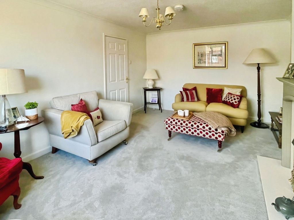 Property photo 3 of 16 2c2d283B-39B8Ecb7-6704-4825-Ab47-579d173Df392