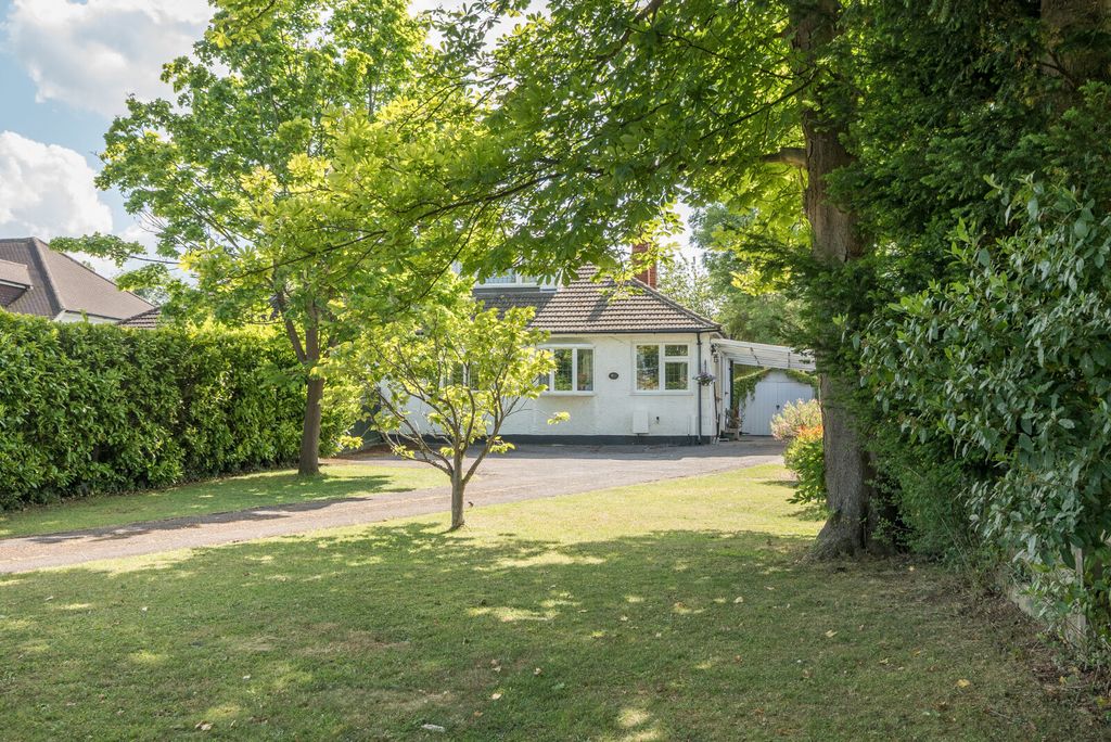 Property photo 1 of 26 1295786-3-682B652...