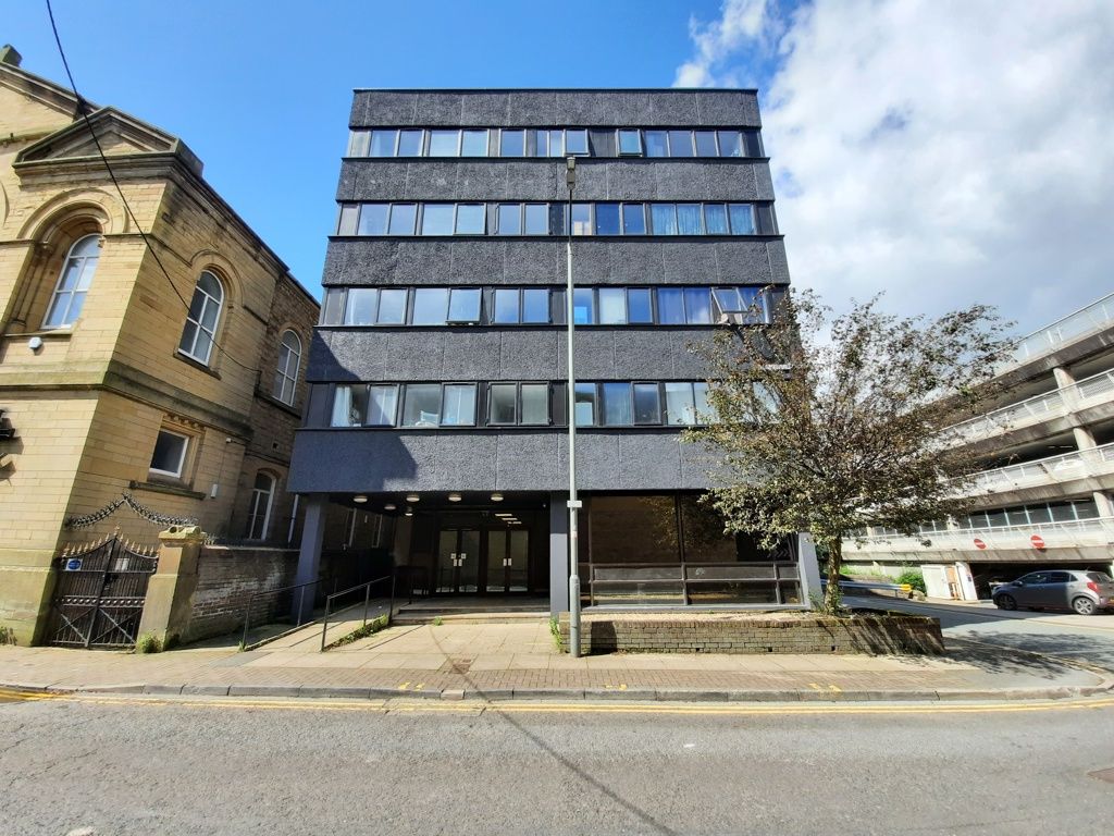 Property photo 3 of 9 Photo 14