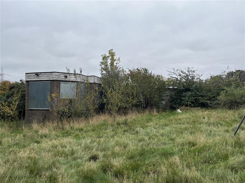 Property photo 3 of 12