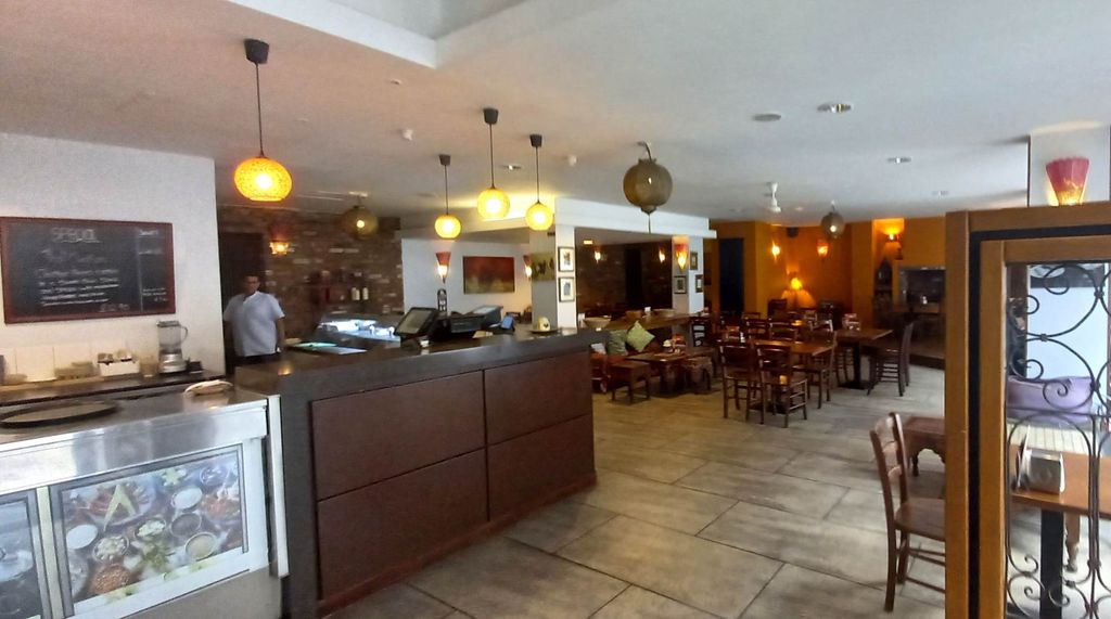 Property photo 2 of 8