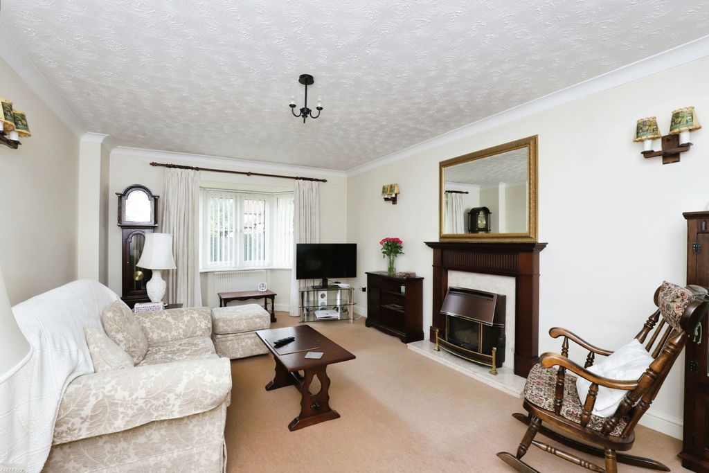 Property photo 3 of 15 Photography