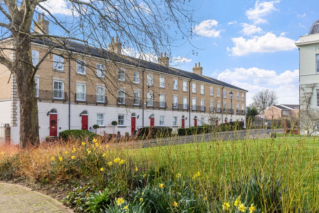 Property photo 1 of 21