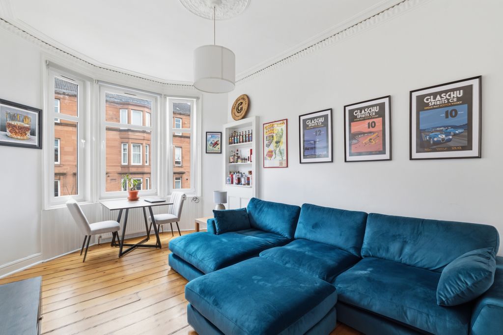 Property photo 2 of 30