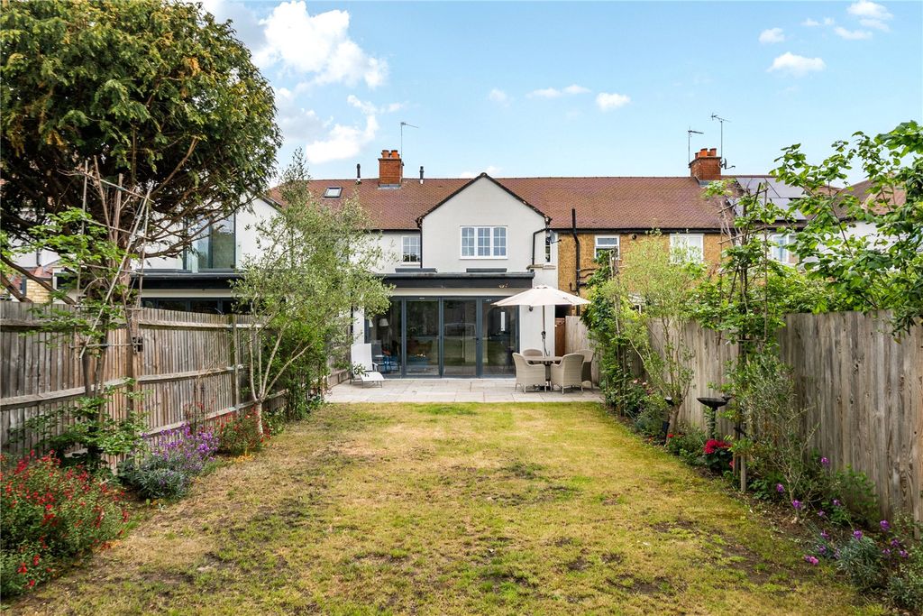 Property photo 3 of 12 Picture No. 16