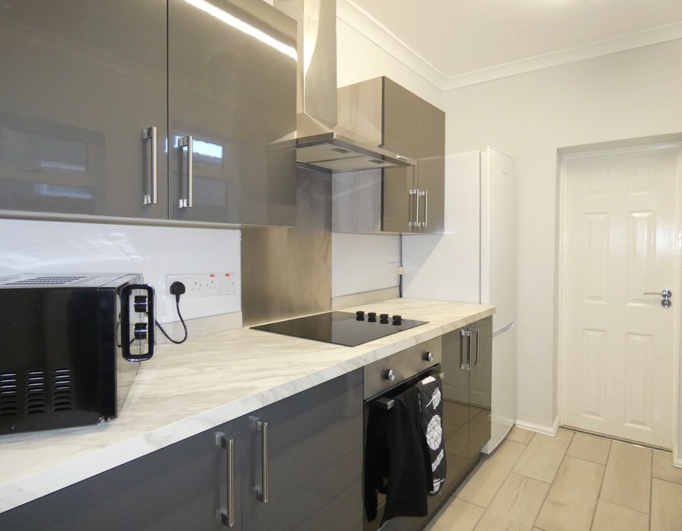 Property photo 1 of 3