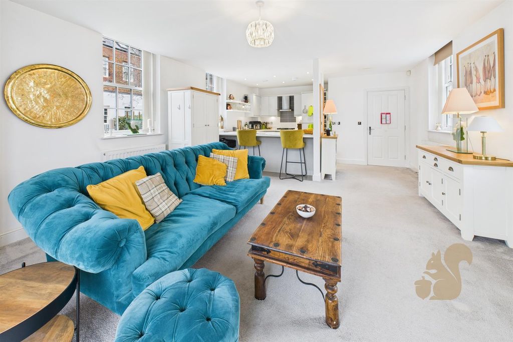 Property photo 3 of 11 Living Area