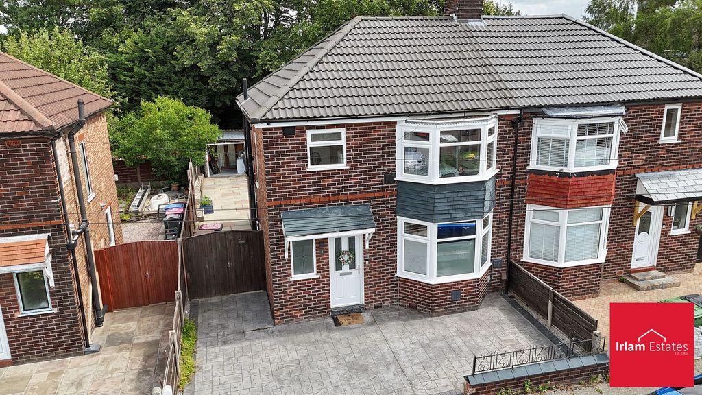 Property photo 1 of 18
