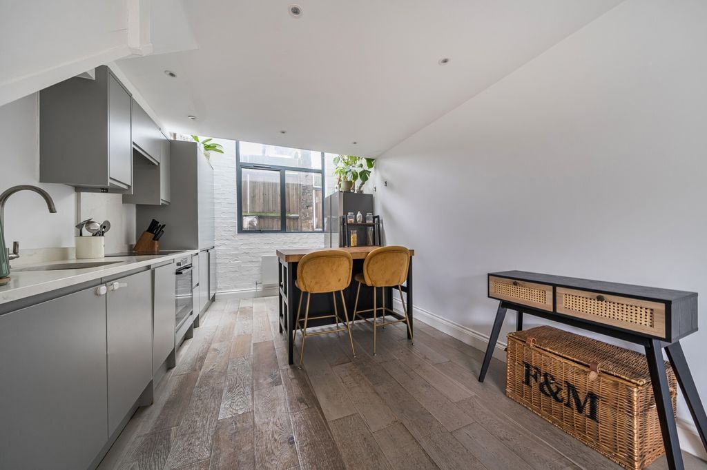 Property photo 2 of 17 1417240-5-6995F54...