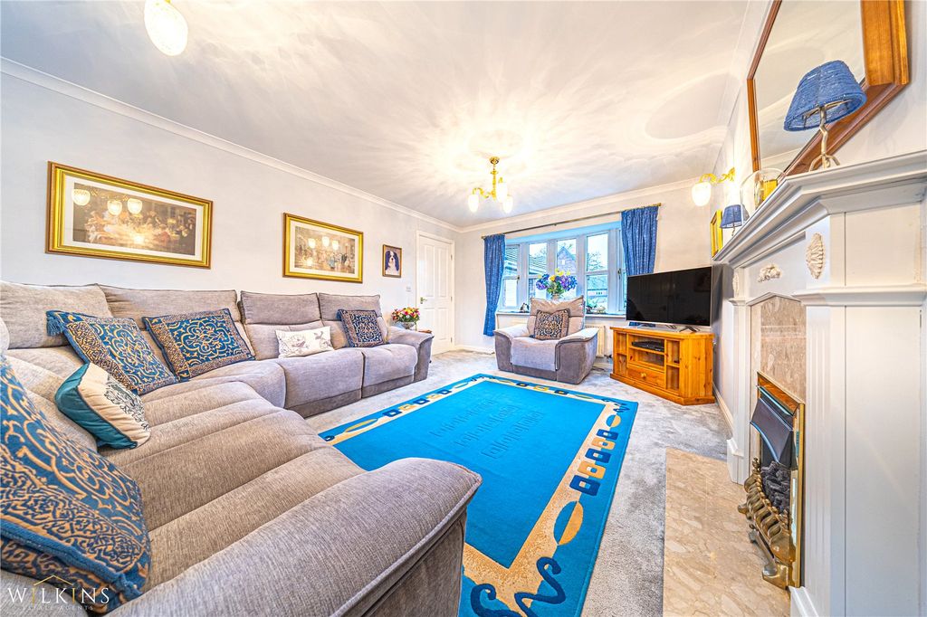 Property photo 2 of 36 Picture No. 03