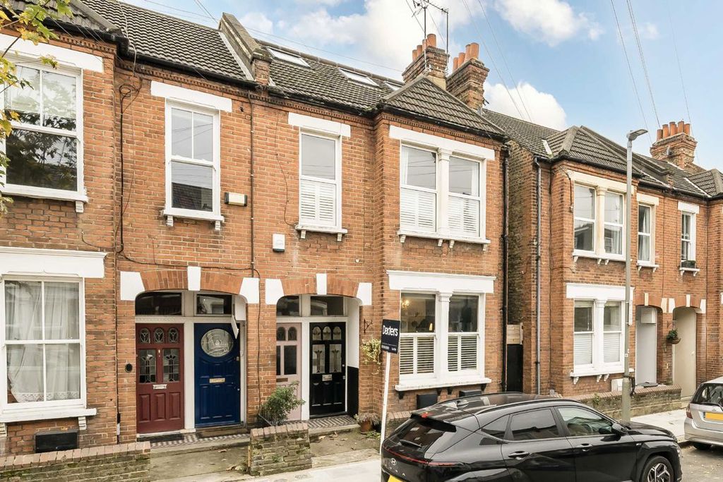 Property photo 1 of 8