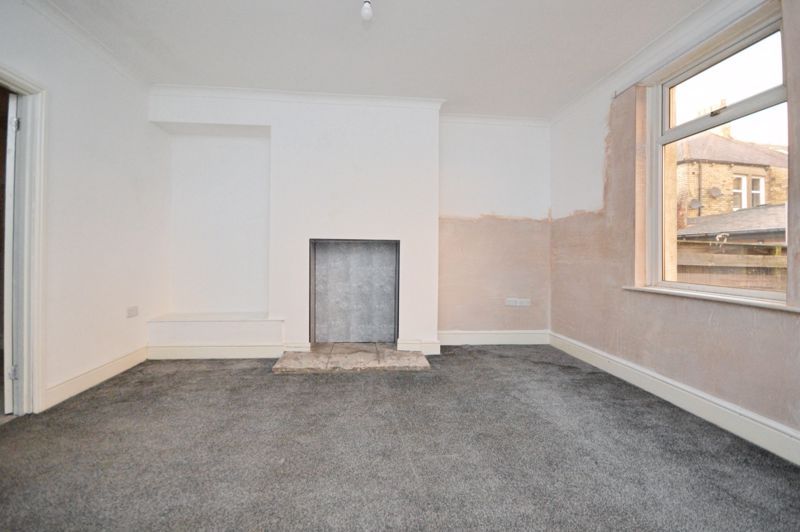 Property photo 2 of 8 Photo 6