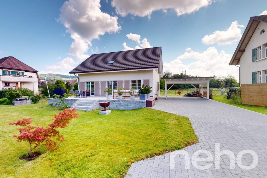 Property photo 1 of 13