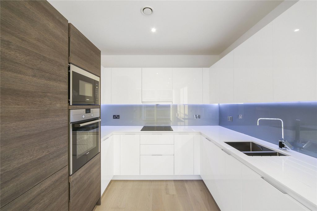 Property photo 2 of 11 Picture No. 10