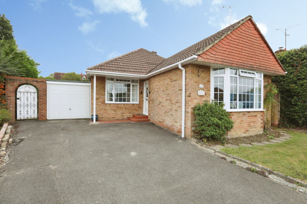 Property photo 1 of 17 Front