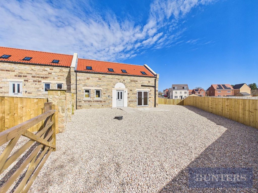 Property photo 1 of 24 Cam05316G0-Pr0378-Still001.Jpg