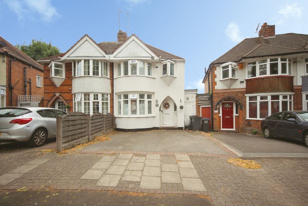 Property photo 1 of 16 Pbox-Img.Jpg