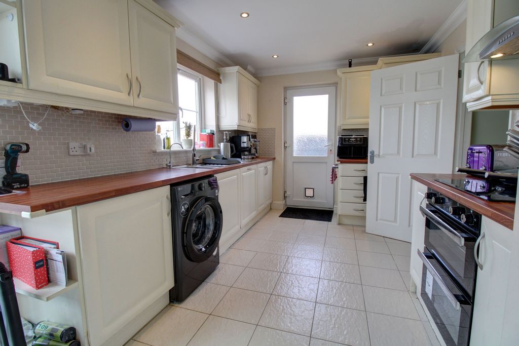 Property photo 3 of 18 Photo #3