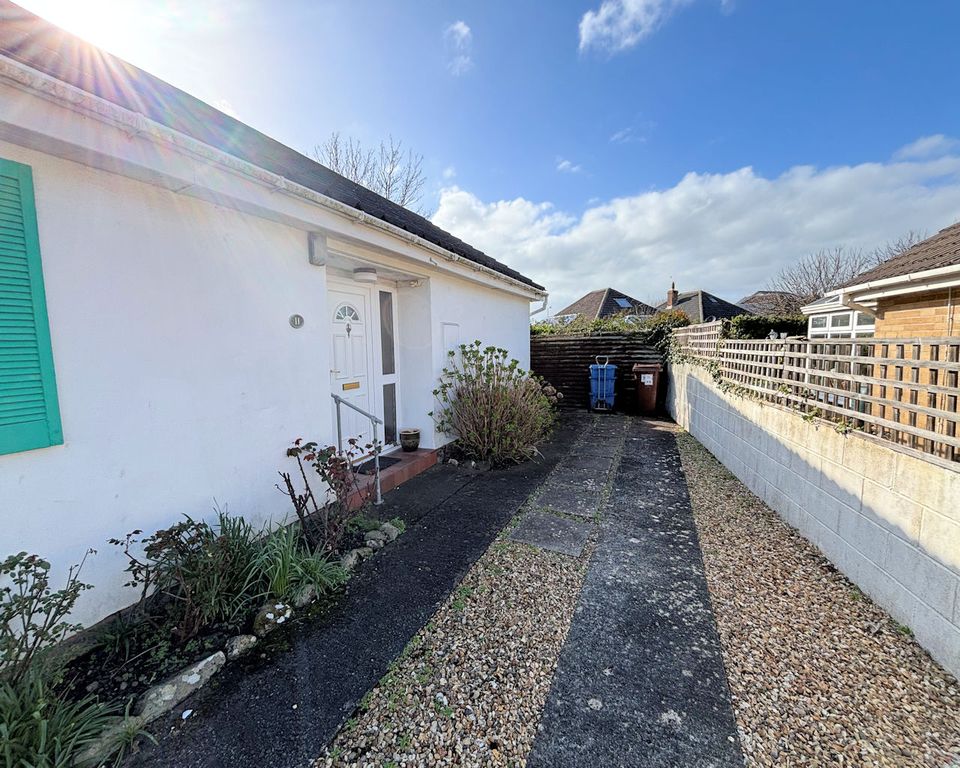 Property photo 3 of 27