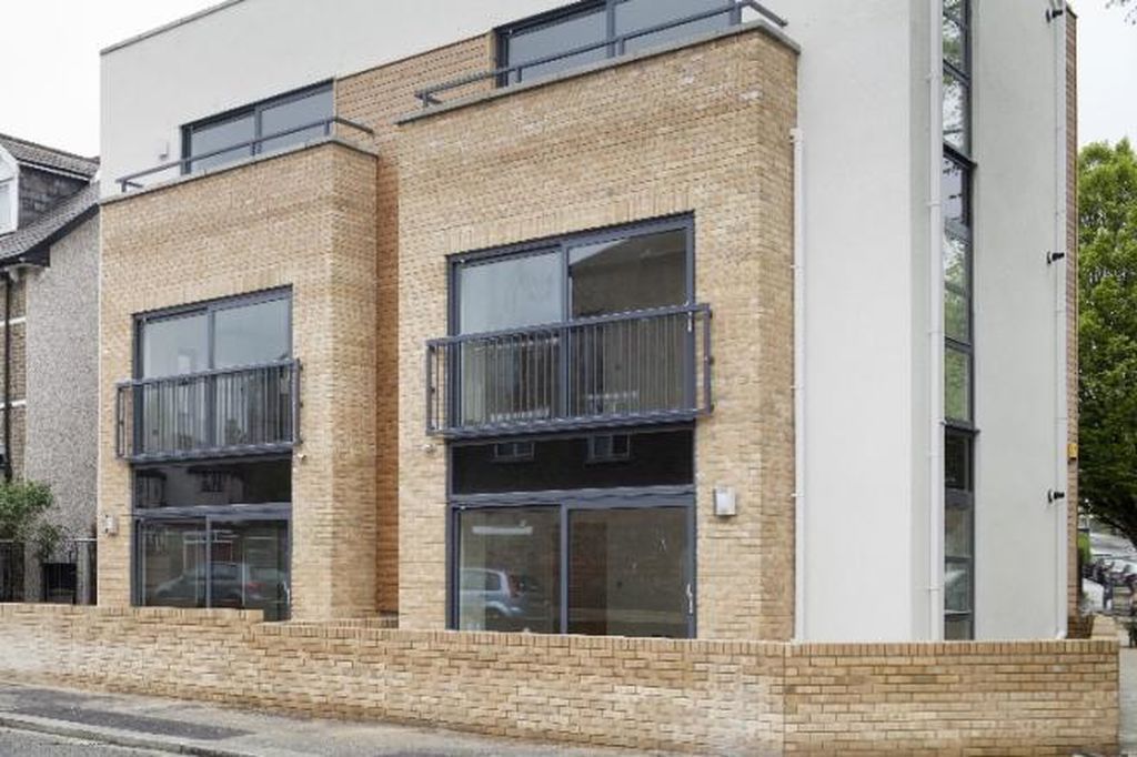 Property photo 1 of 7 Photo 1