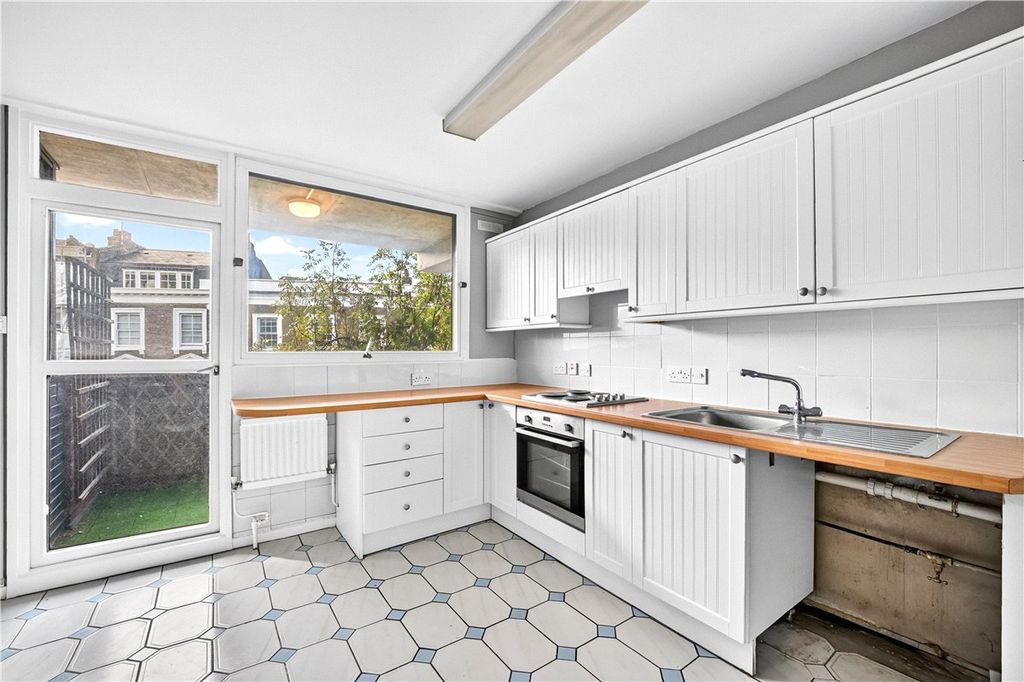 Property photo 1 of 16 Picture No. 08