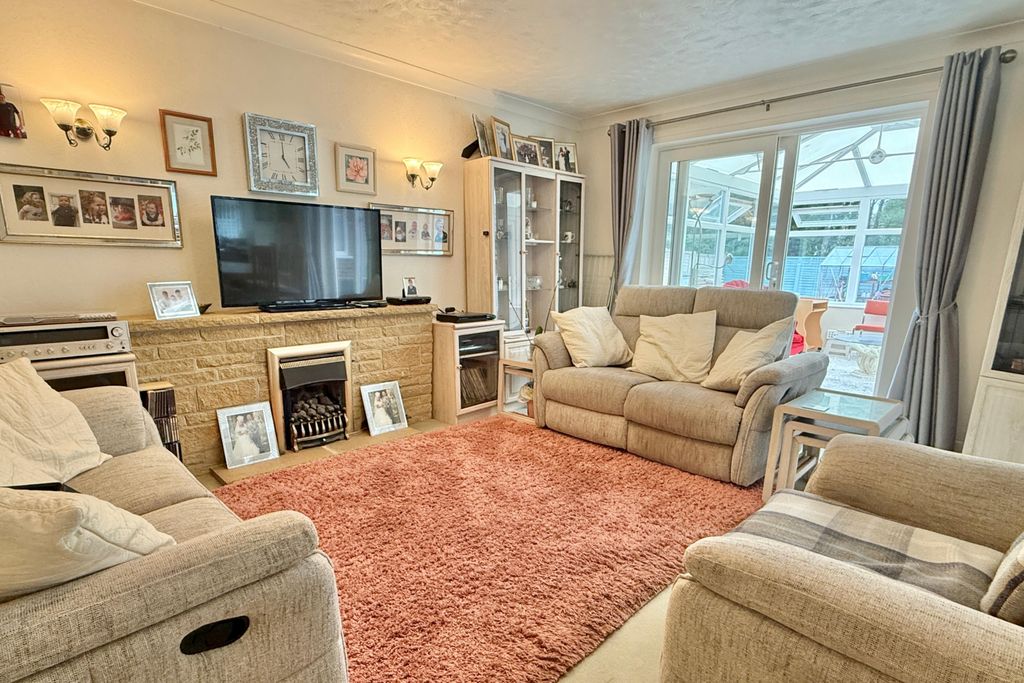 Property photo 3 of 22 Gallery