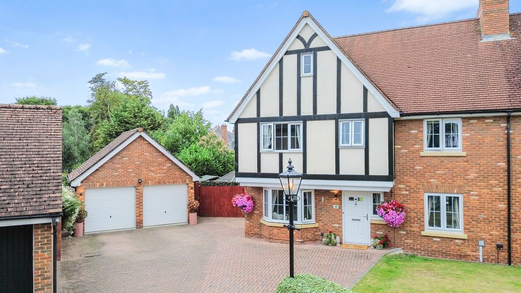 Property photo 1 of 37