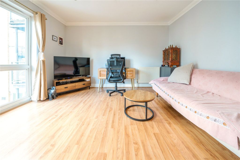 Property photo 2 of 12 Picture No. 04