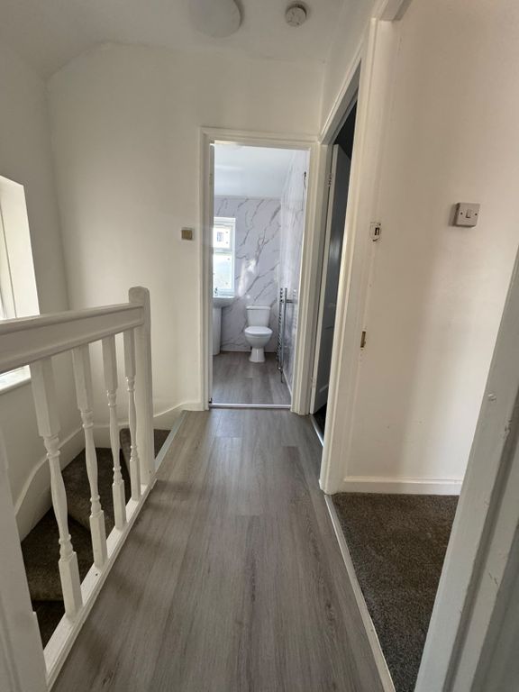 Property photo 2 of 25