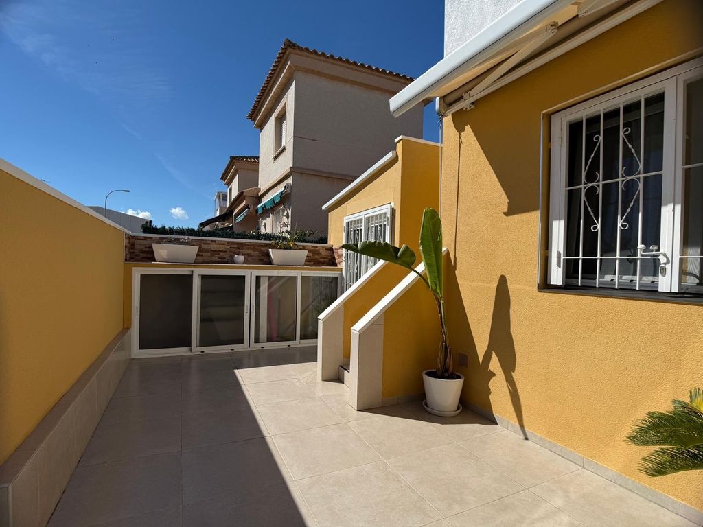 Property photo 1 of 31