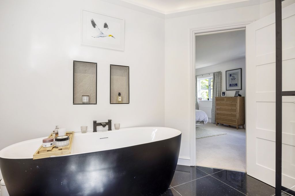 Additional image 28 of 3 bed mews to rentFauconberg Road, Cheltenham GL50