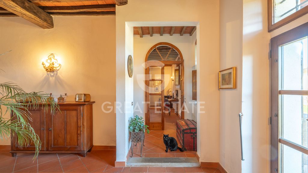 Property photo 2 of 50 Interiors