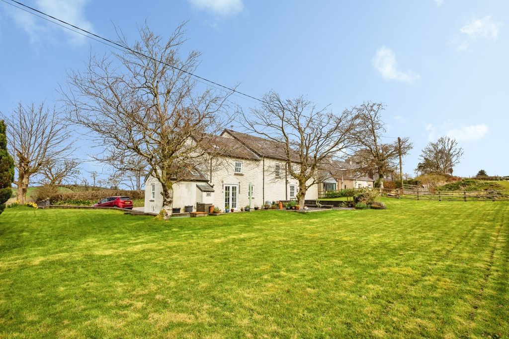 Property photo 2 of 20 Pbox-Img.Jpg