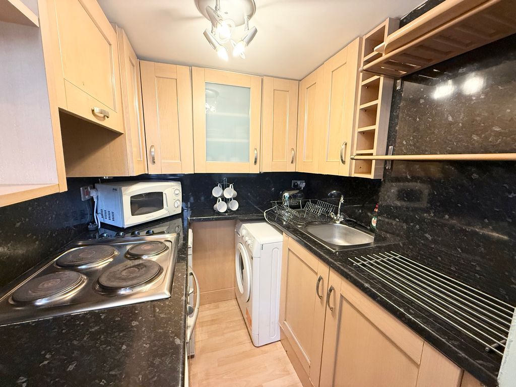 Property photo 3 of 5