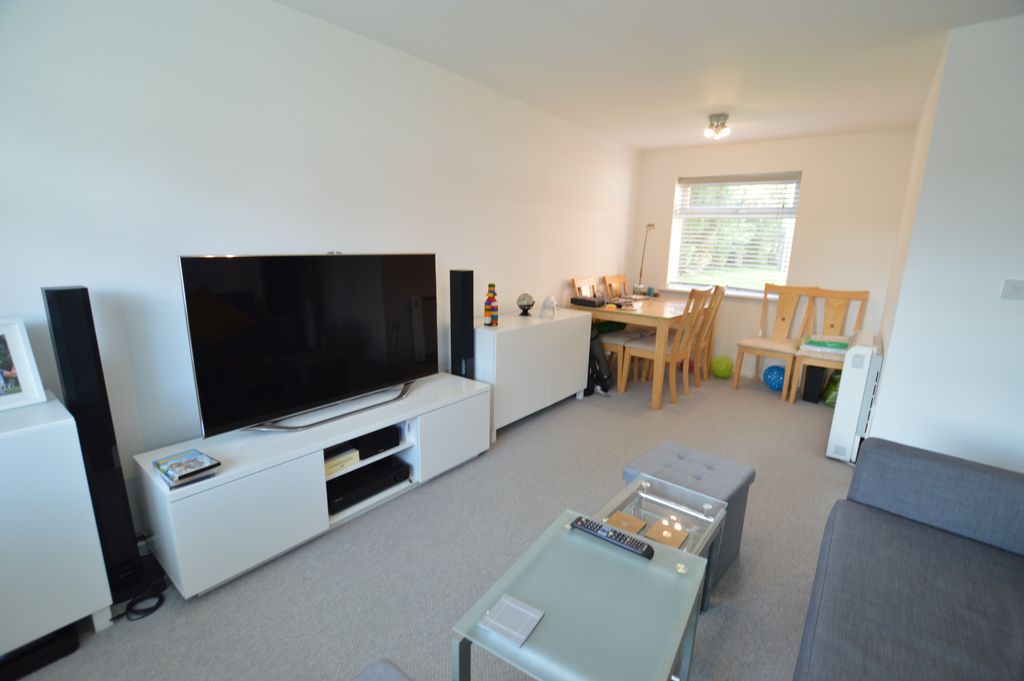 Property photo 2 of 6
