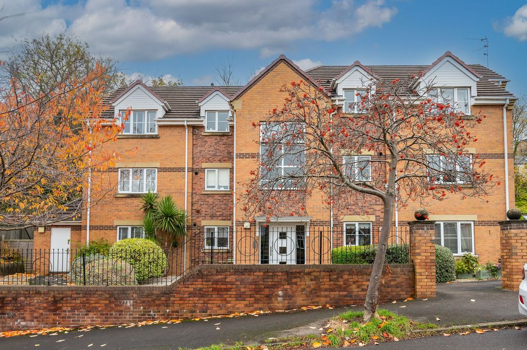 Property photo 1 of 13