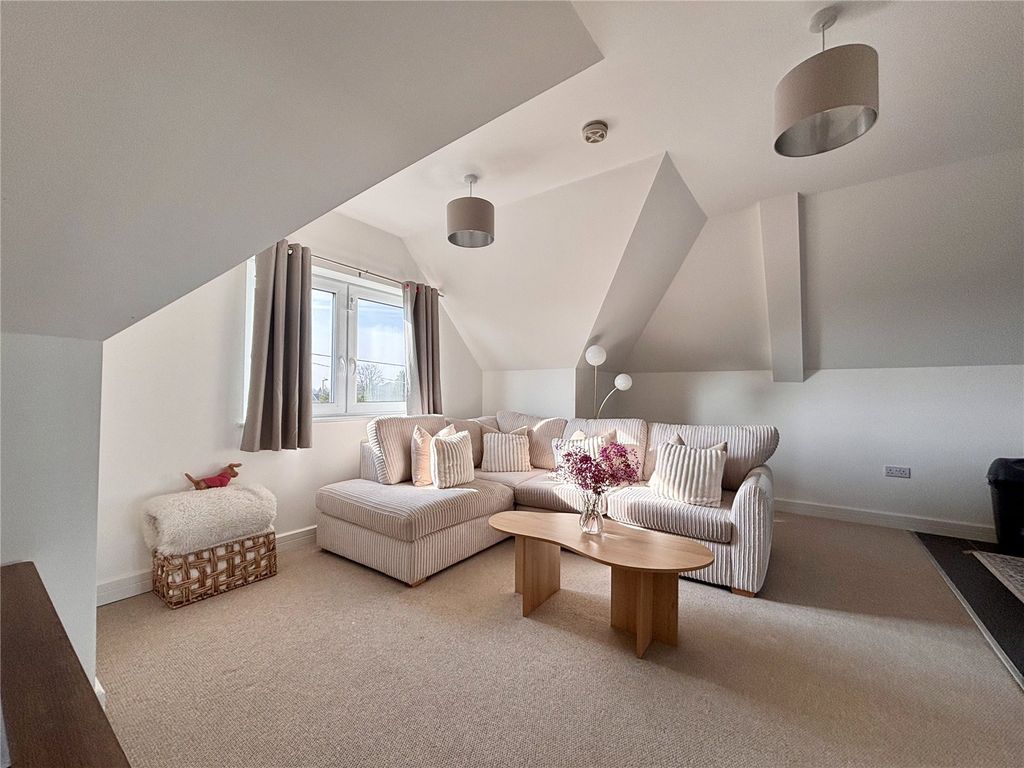 Property photo 3 of 7 Picture No. 07